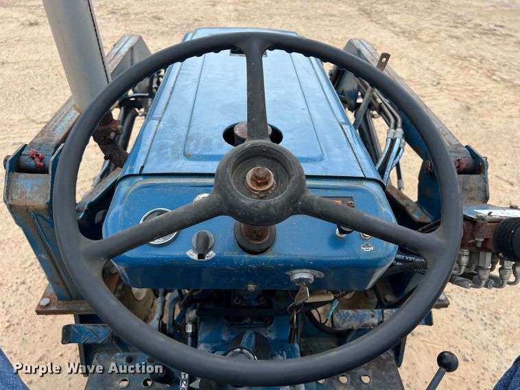 image for item KV9761 Shibaura SD1540B MFWD tractor