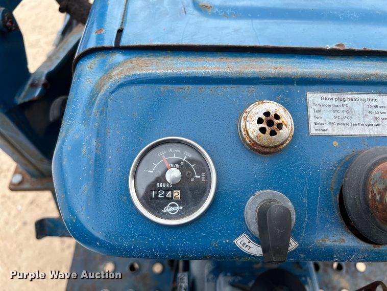 image for item KV9761 Shibaura SD1540B MFWD tractor