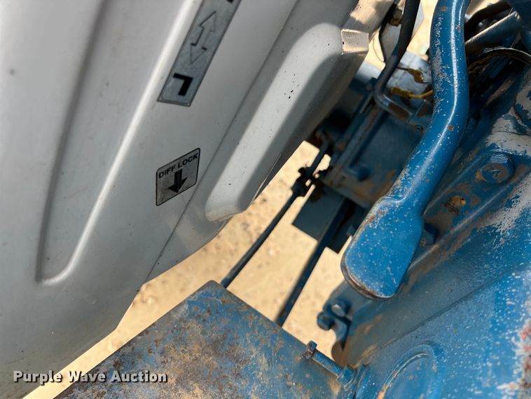 image for item KV9761 Shibaura SD1540B MFWD tractor