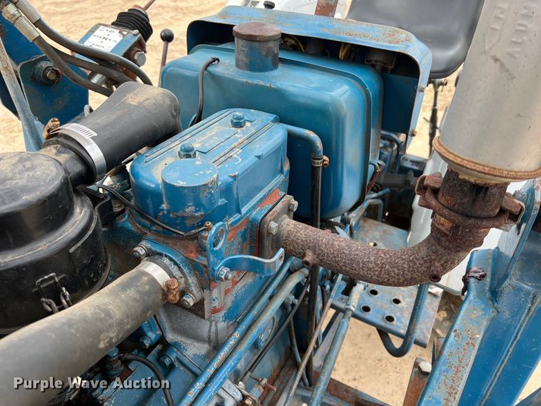 image for item KV9761 Shibaura SD1540B MFWD tractor