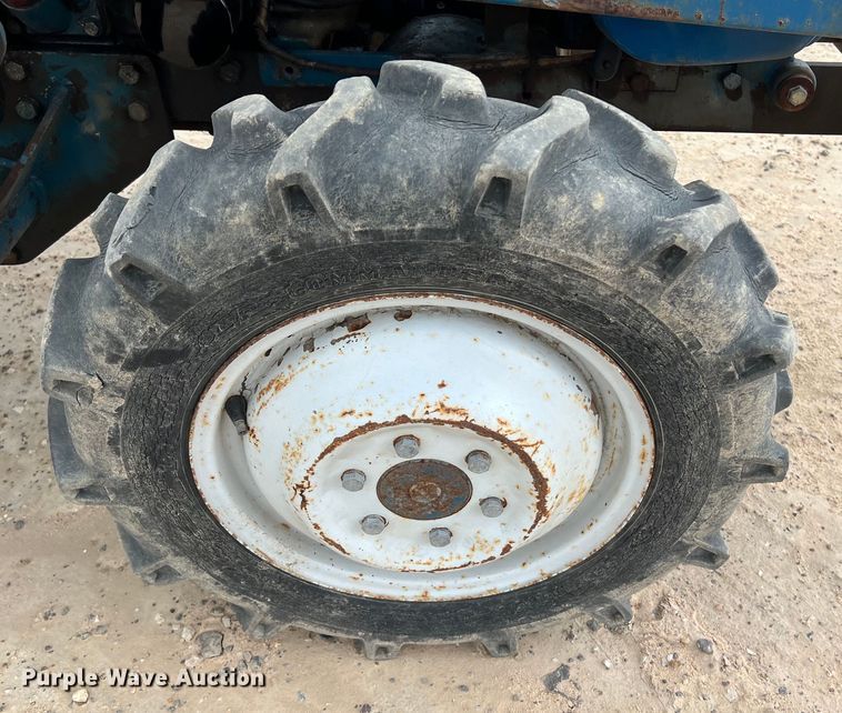 image for item KV9761 Shibaura SD1540B MFWD tractor