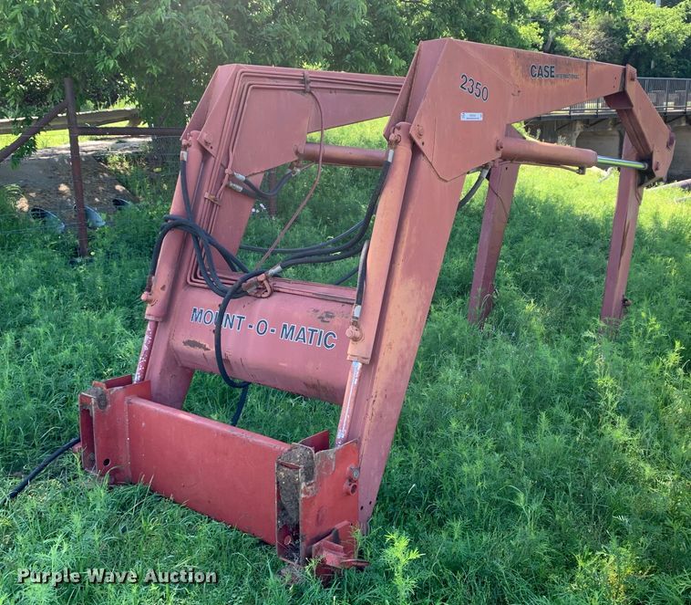 image for item KX9984 Case International  2350 loader