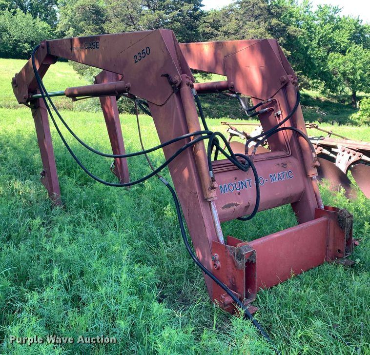 image for item KX9984 Case International  2350 loader