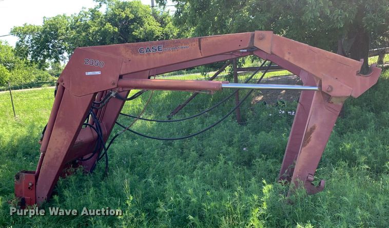 image for item KX9984 Case International  2350 loader