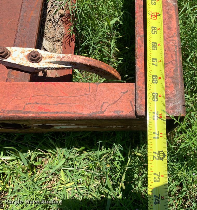 image for item KX9988 Hoelscher 100 bale accumulator 