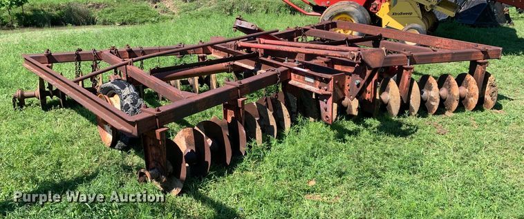 image for item KX9990 Massey-Ferguson  52 tandem disk