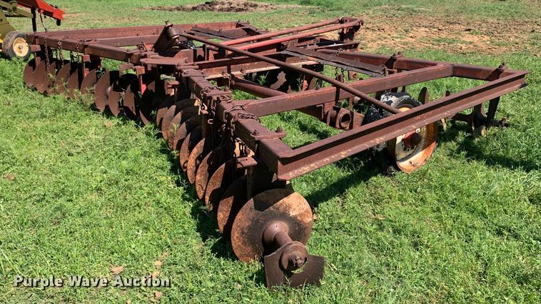 image for item KX9990 Massey-Ferguson  52 tandem disk