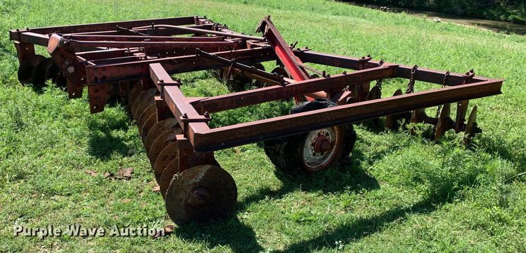 image for item KX9990 Massey-Ferguson  52 tandem disk