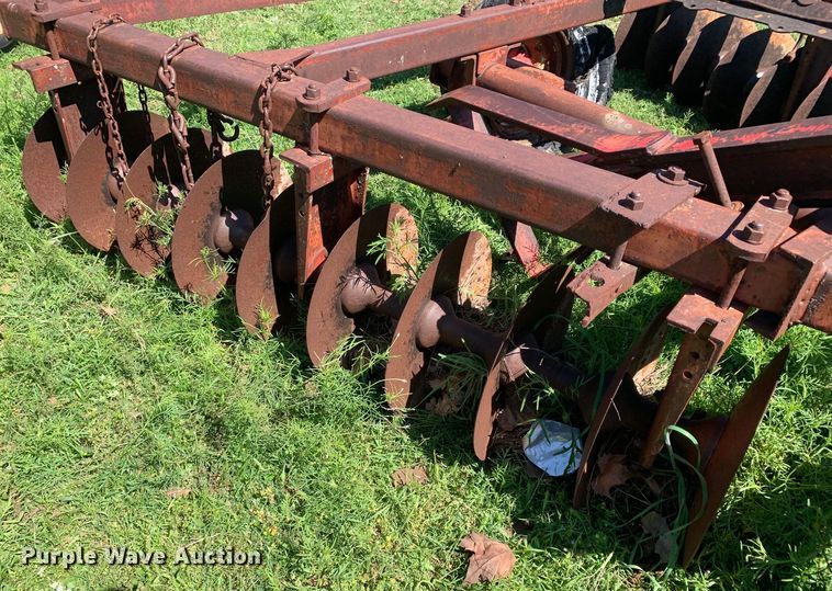 image for item KX9990 Massey-Ferguson  52 tandem disk