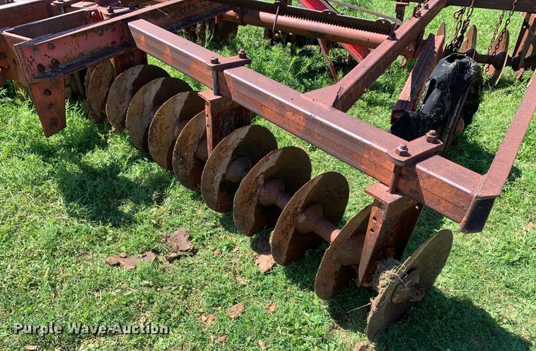 image for item KX9990 Massey-Ferguson  52 tandem disk
