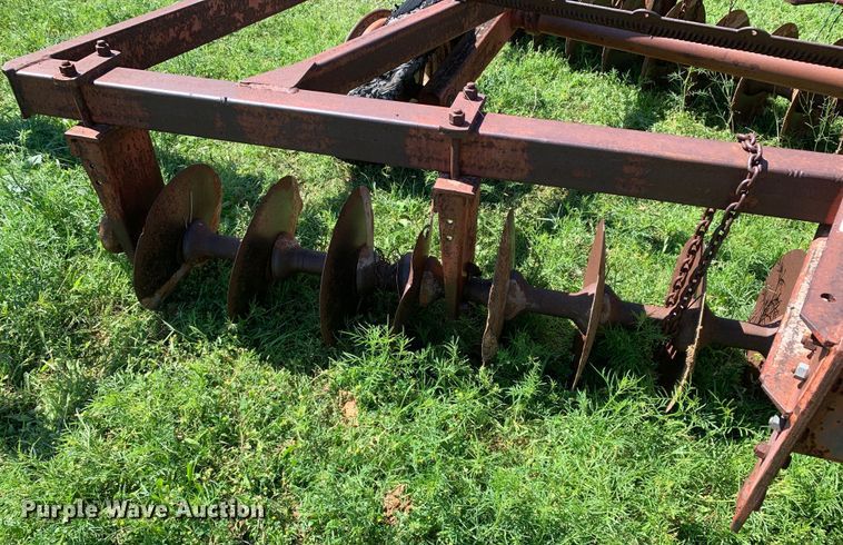 image for item KX9990 Massey-Ferguson  52 tandem disk