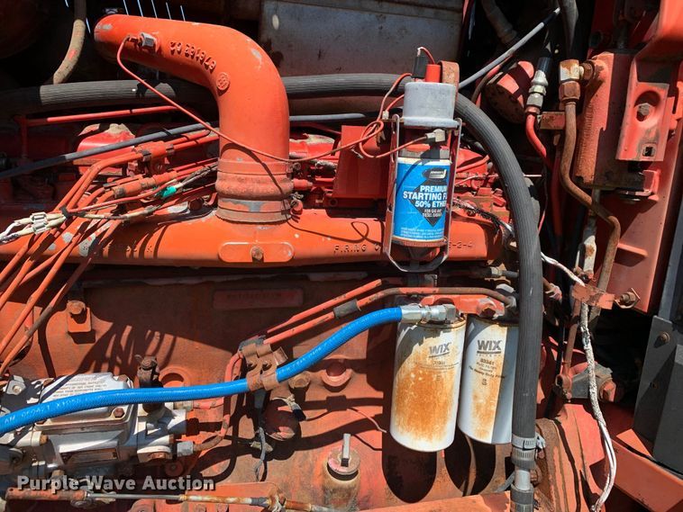 image for item KX9993 1977 International 1086 tractor