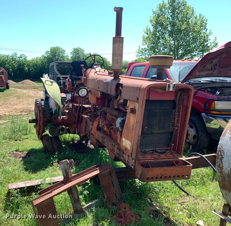 image for item KX9994 1966 International Harvester  F806D tractor