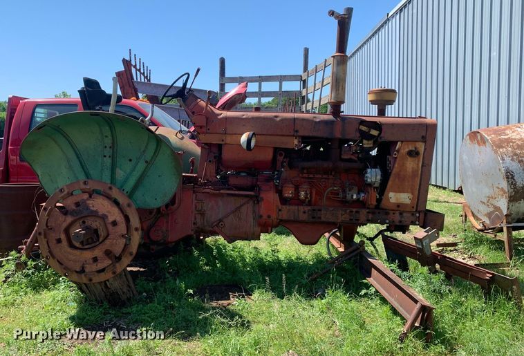 image for item KX9994 1966 International Harvester  F806D tractor