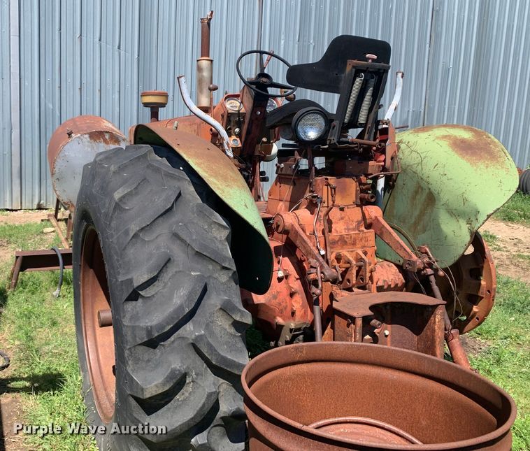 image for item KX9994 1966 International Harvester  F806D tractor