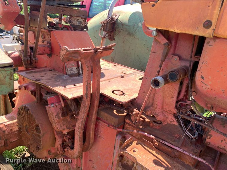 image for item KX9994 1966 International Harvester  F806D tractor