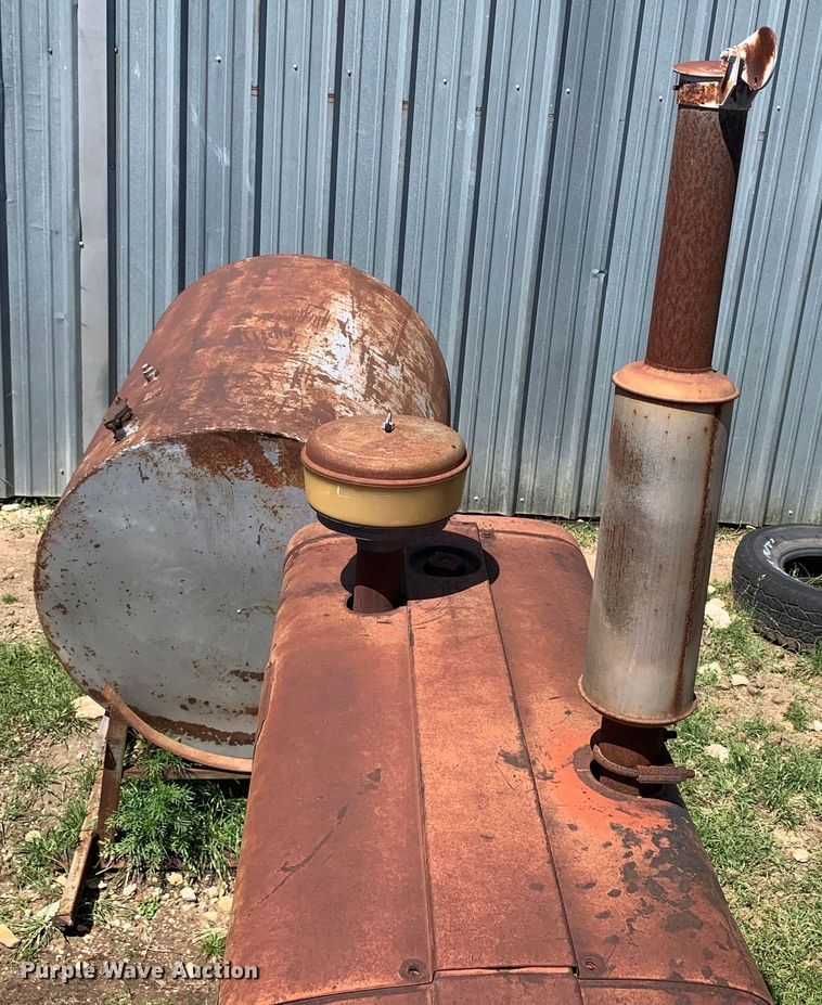 image for item KX9994 1966 International Harvester  F806D tractor