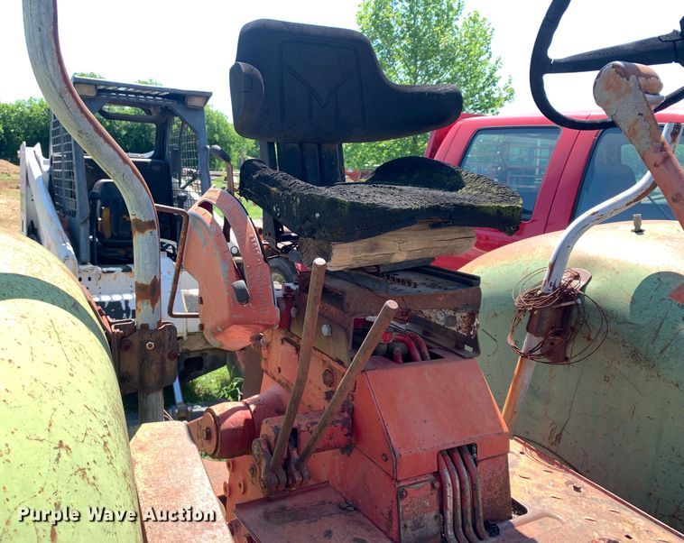 image for item KX9994 1966 International Harvester  F806D tractor