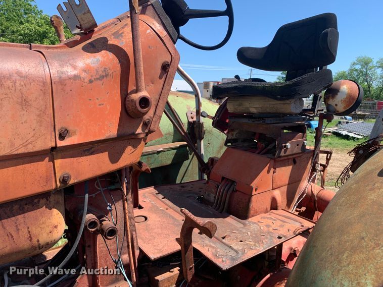 image for item KX9994 1966 International Harvester  F806D tractor