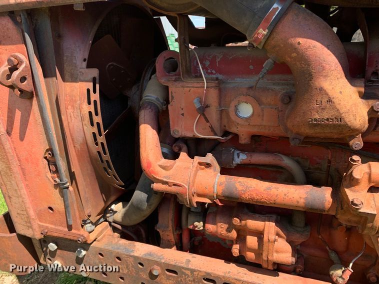 image for item KX9994 1966 International Harvester  F806D tractor