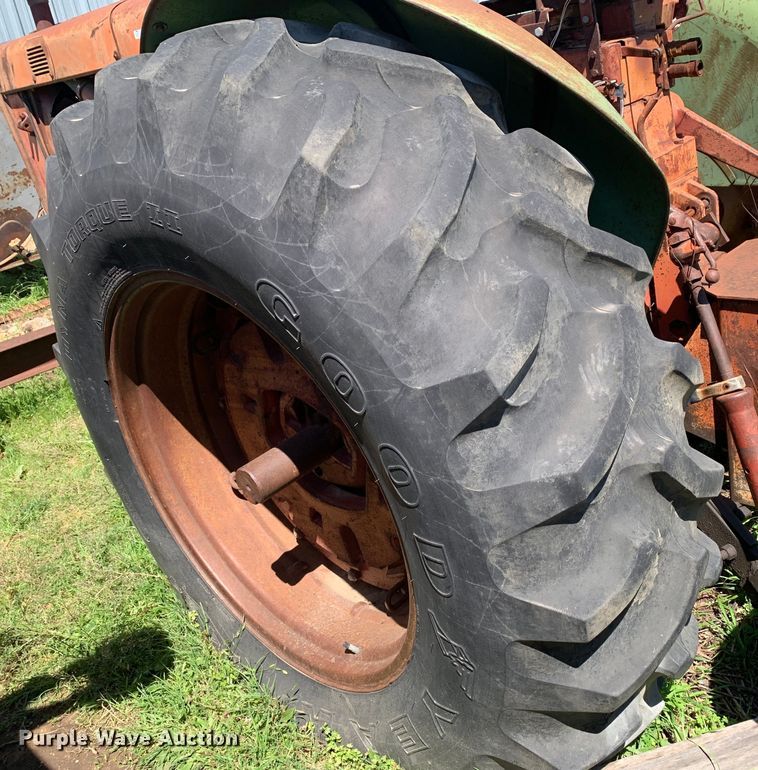 image for item KX9994 1966 International Harvester  F806D tractor