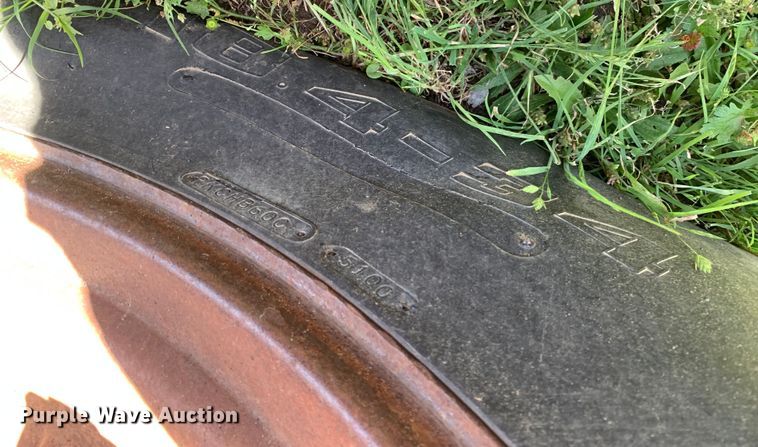 image for item KX9994 1966 International Harvester  F806D tractor