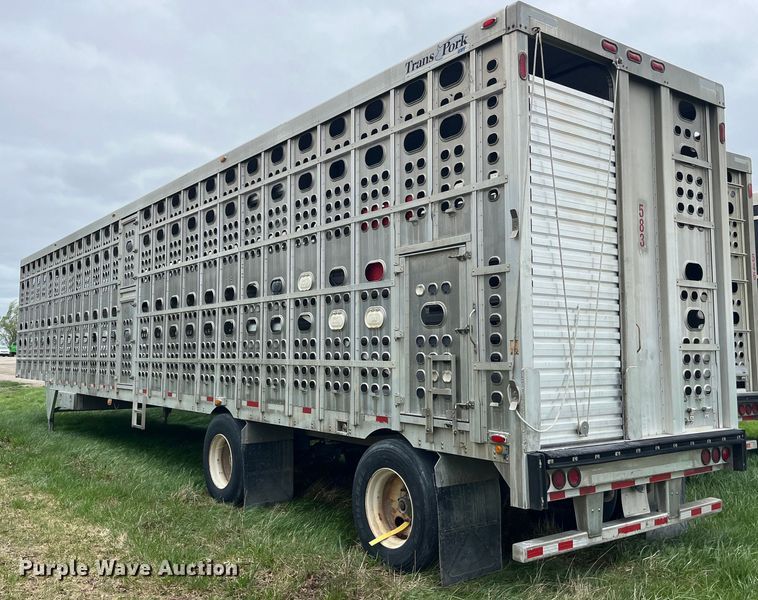 image for item LD9437 2008 EBY livestock trailer