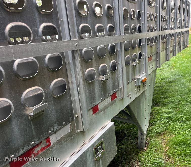 image for item LD9437 2008 EBY livestock trailer