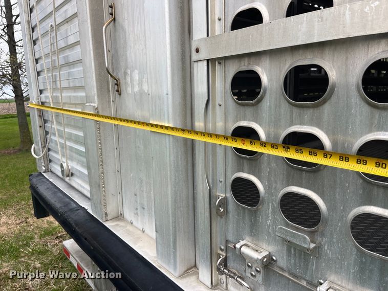 image for item LD9437 2008 EBY livestock trailer