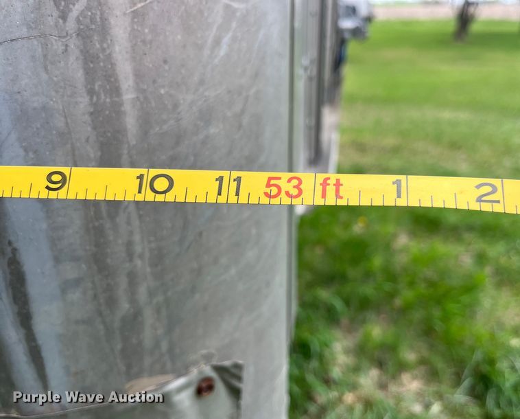 image for item LD9437 2008 EBY livestock trailer