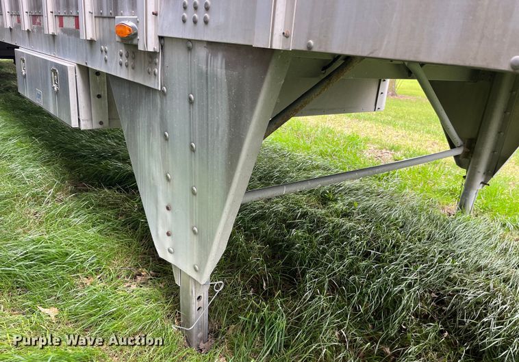 image for item LD9437 2008 EBY livestock trailer