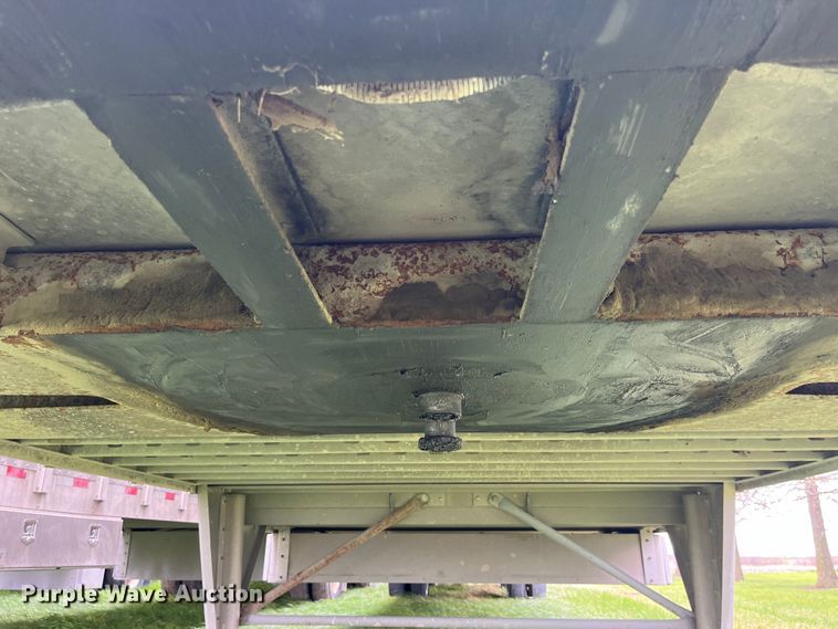 image for item LD9437 2008 EBY livestock trailer