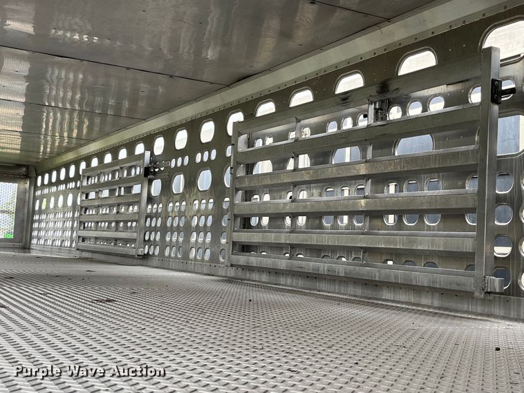 image for item LD9437 2008 EBY livestock trailer