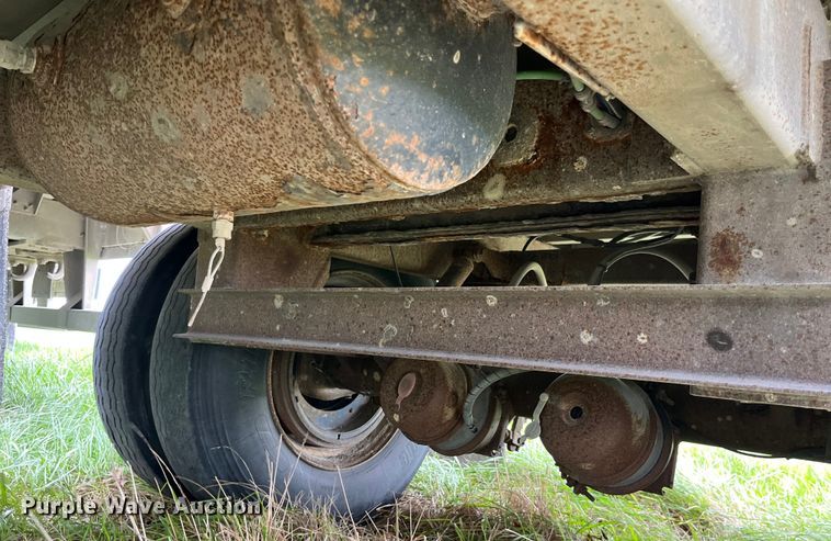 image for item LD9437 2008 EBY livestock trailer