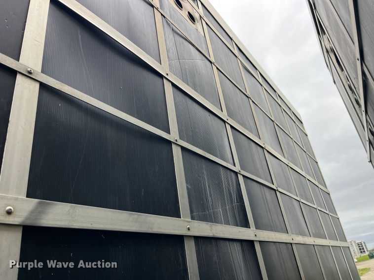 image for item LD9438 2006 EBY livestock trailer