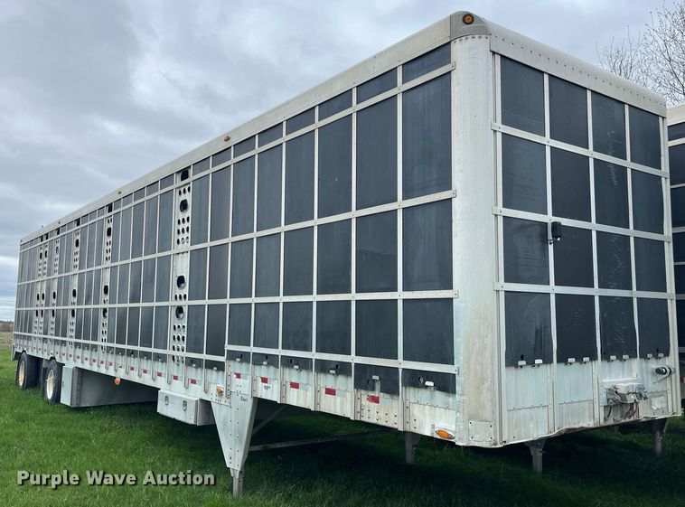 image for item LD9439 2006 EBY livestock trailer