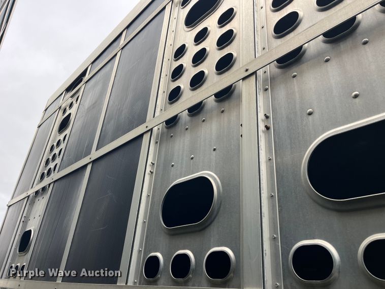 image for item LD9439 2006 EBY livestock trailer