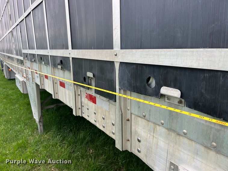 image for item LD9439 2006 EBY livestock trailer