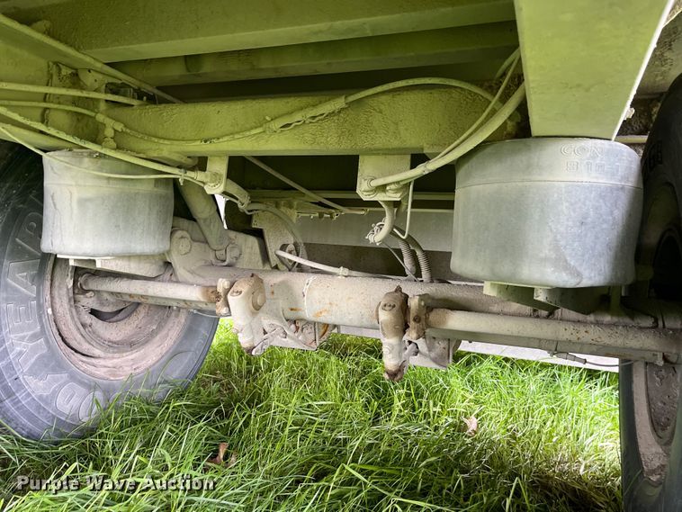 image for item LD9439 2006 EBY livestock trailer