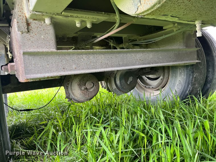 image for item LD9439 2006 EBY livestock trailer