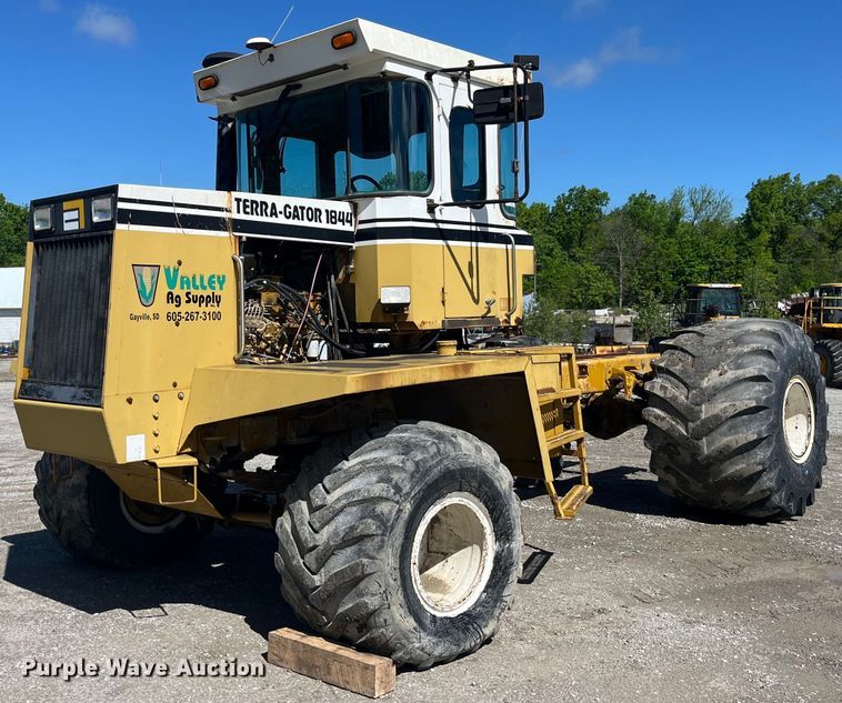 image for item LD9534 1996 Ag-Chem Terra Gator 1844 applicator