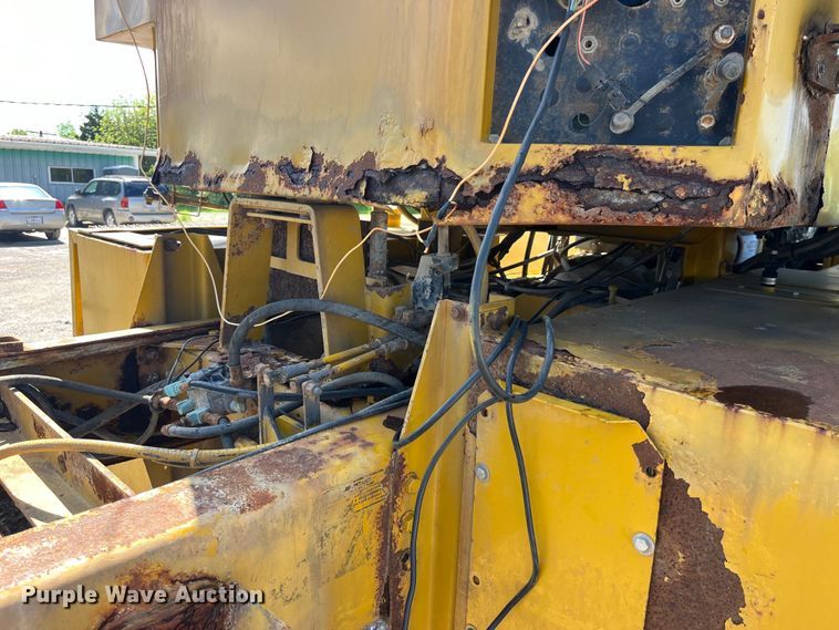 image for item LD9534 1996 Ag-Chem Terra Gator 1844 applicator