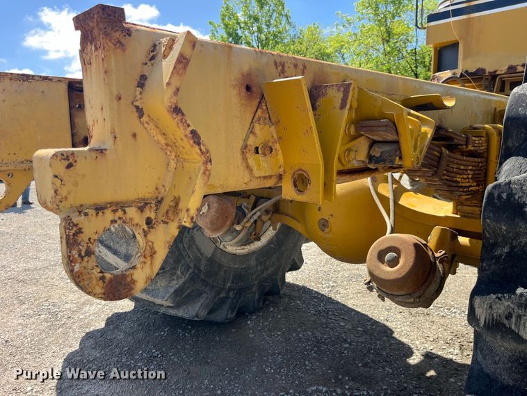 image for item LD9534 1996 Ag-Chem Terra Gator 1844 applicator