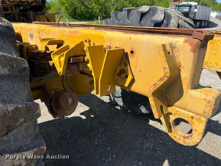 image for item LD9534 1996 Ag-Chem Terra Gator 1844 applicator