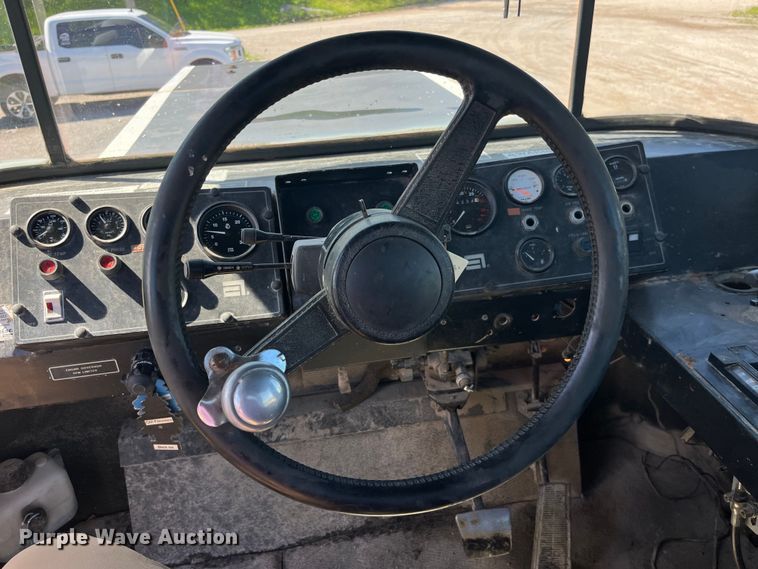 image for item LD9534 1996 Ag-Chem Terra Gator 1844 applicator