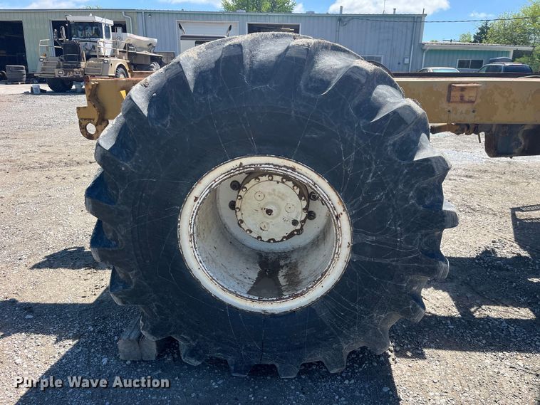 image for item LD9534 1996 Ag-Chem Terra Gator 1844 applicator