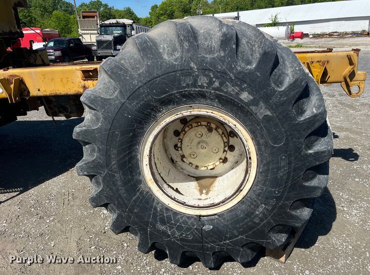 image for item LD9534 1996 Ag-Chem Terra Gator 1844 applicator