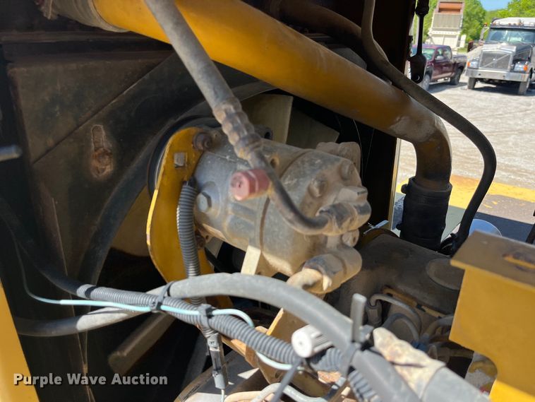 image for item LD9534 1996 Ag-Chem Terra Gator 1844 applicator