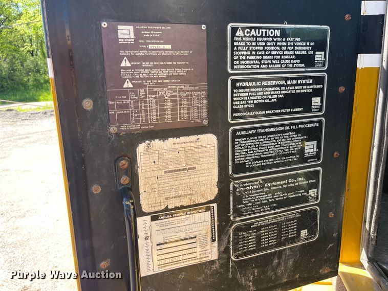 image for item LD9534 1996 Ag-Chem Terra Gator 1844 applicator