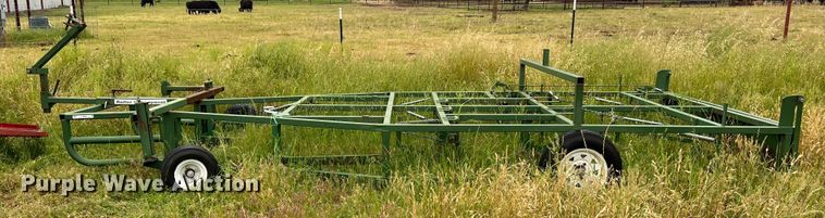image for item LU9843 Rafter Equipment hay bale accumulator 